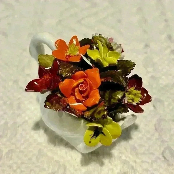 Vintage Royal Adderley Bone China Floral Swan Figurine Made in England - Picture 5 of 6